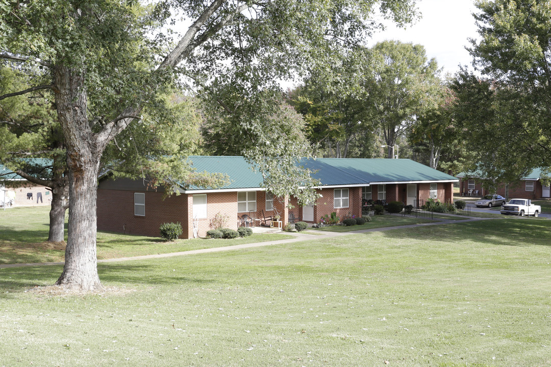 Beltline Courts in Gaffney, SC - Building Photo