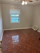 1407 Silverdale St in Houston, TX - Foto de edificio - Building Photo
