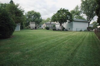 5651 Scotty Ct in Hilliard, OH - Building Photo - Building Photo