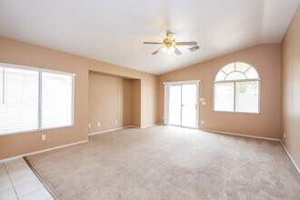 4830 Drifting Pebble St in North Las Vegas, NV - Building Photo - Building Photo