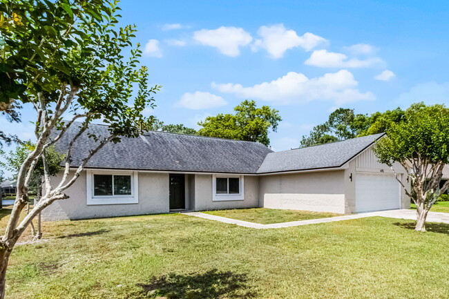 property at 485 Lakeshore Dr