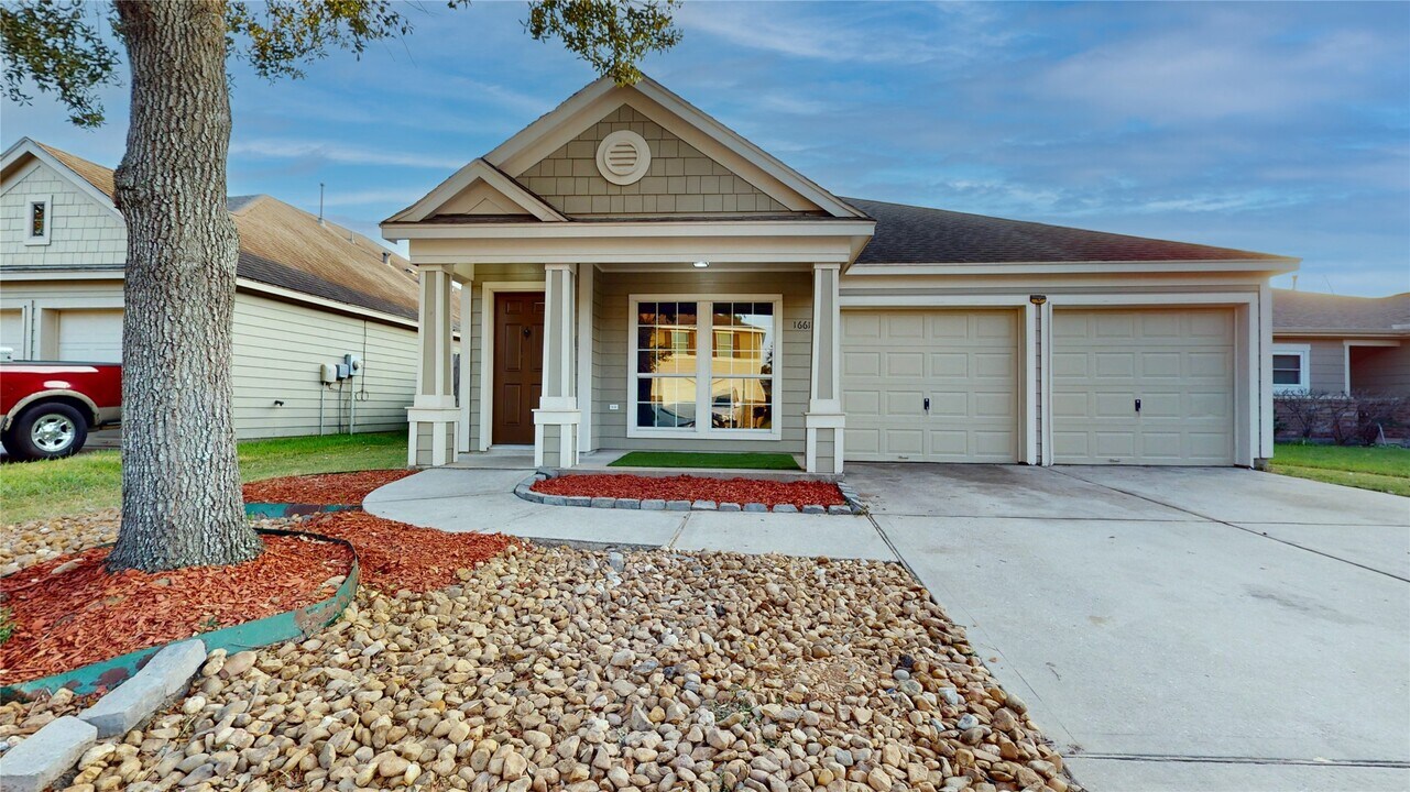 16611 Cheshire Grove Ln in Houston, TX - Foto de edificio