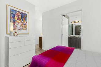 235 E Illinois St in Chicago, IL - Building Photo - Building Photo