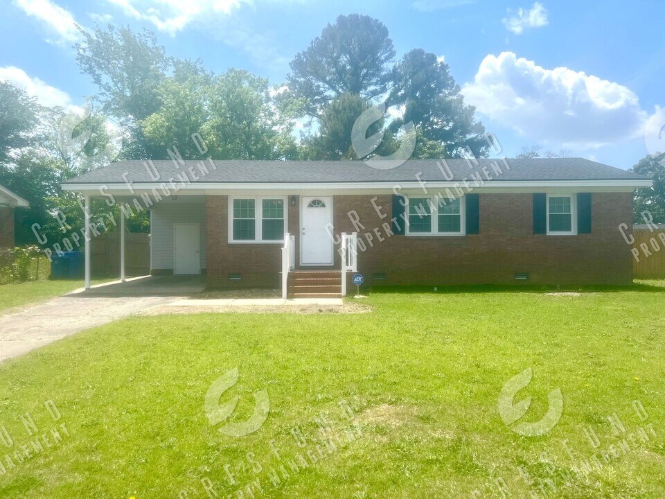 6231 Lansford Dr in Fayetteville, NC - Building Photo