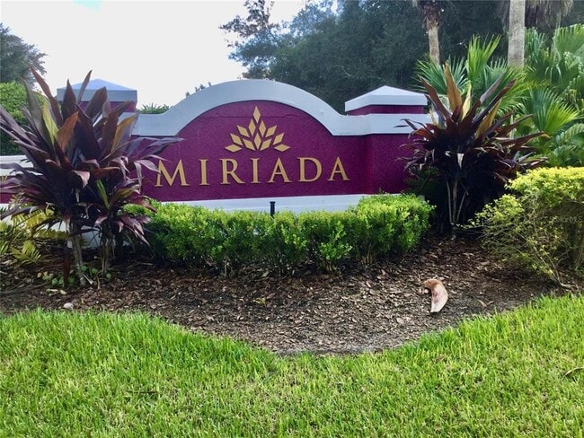 2071 Dixie Belle Dr in Orlando, FL - Building Photo - Building Photo