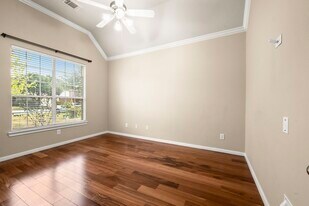 17439 Memorial Mills Dr in Spring, TX - Building Photo