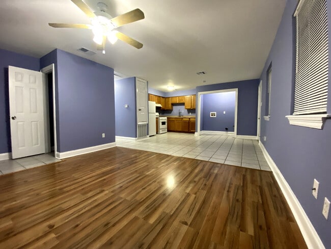 property at 3565 Kings Dr