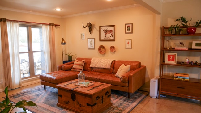property at 4815 Oldfort Hill Dr