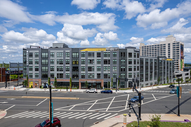 The Pennant at North Crossing in Hartford, CT - Building Photo - Building Photo