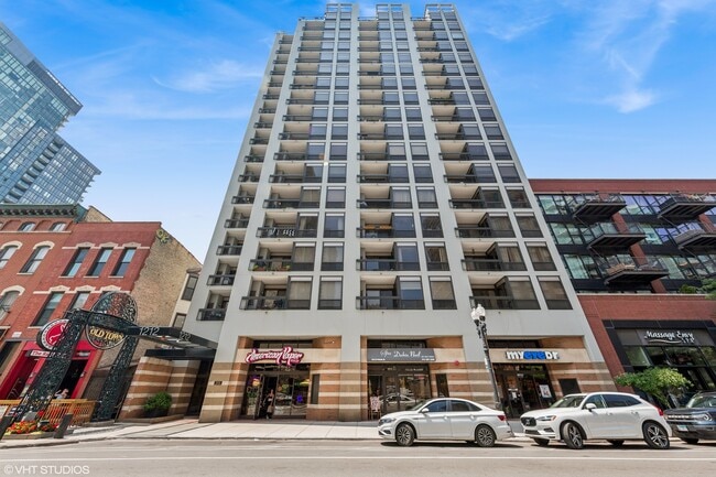 property at 1212 N Wells St