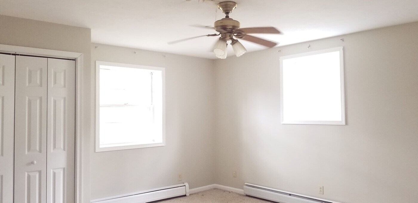 263 W 13th St in Elmira Heights, NY - Building Photo