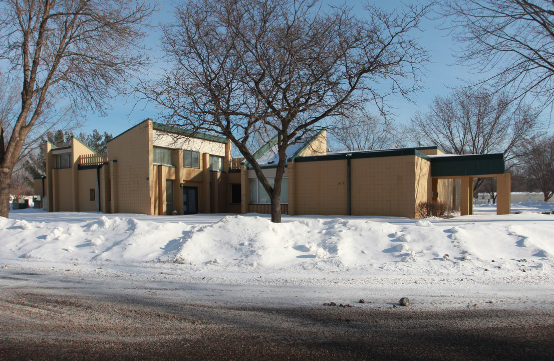 Park of The Four Seasons in Blaine, MN - Foto de edificio