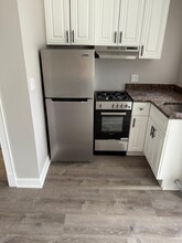4364 N Kenmore Ave, Unit 402 in Chicago, IL - Building Photo - Building Photo
