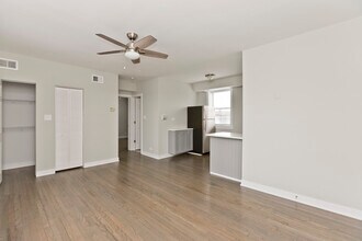 3620 N Marshfield Ave, Unit 3A in Chicago, IL - Building Photo - Building Photo