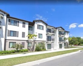 Woodland Grove in Naranja, FL - Building Photo - Primary Photo