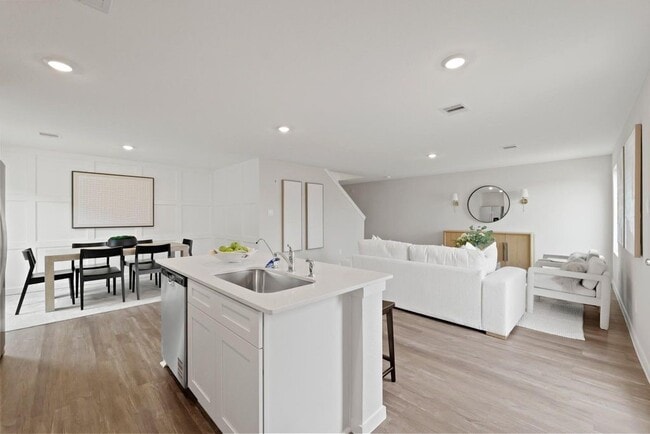property at 40954 Seasoned Oak Ln