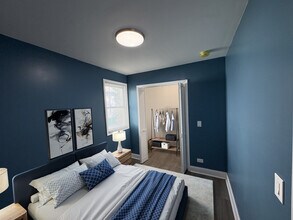 2019 Ashland Ave, Unit 1 in Evanston, IL - Foto de edificio - Building Photo