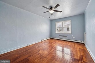 5200 W Montgomery Ave in Philadelphia, PA - Building Photo - Building Photo