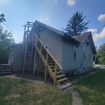 915 High St in Anderson, IN - Building Photo