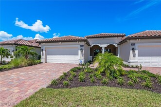 17434 Caravita Ln in Ft. Myers, FL - Building Photo - Building Photo