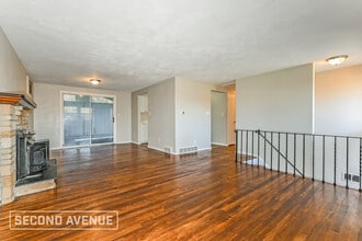 321 Cypress Hill Dr in Pittsburgh, PA - Building Photo - Building Photo