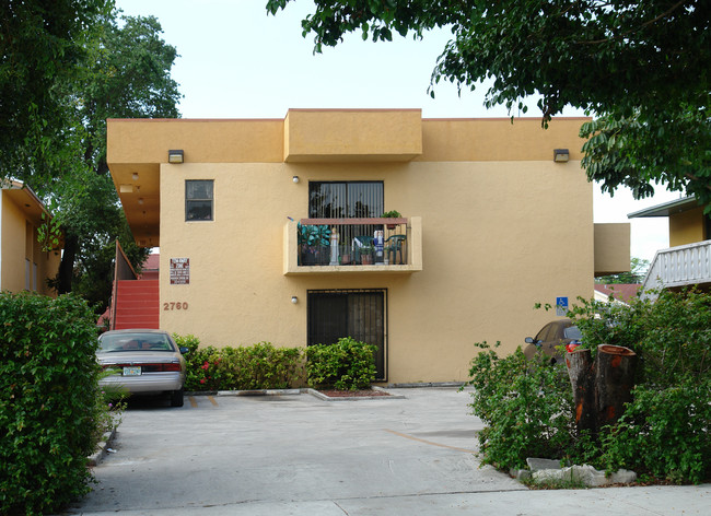 2760 SW 10th Ter in Miami, FL - Building Photo - Building Photo