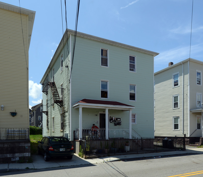 41 Mitchell St in New Bedford, MA - Building Photo