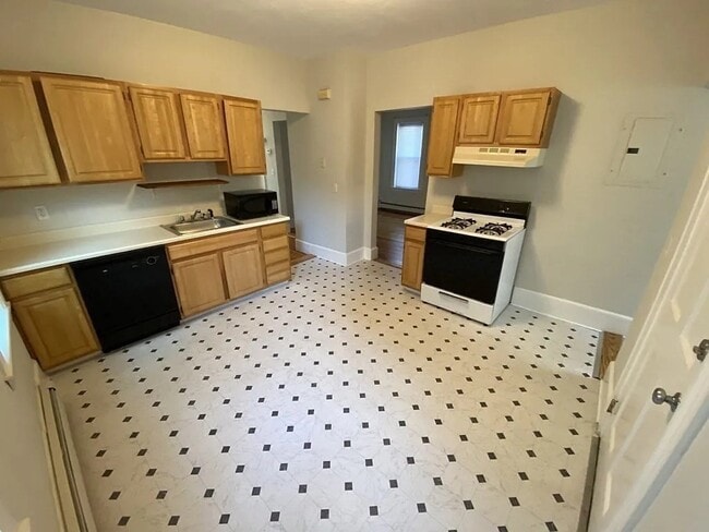 46 Gardena St, Unit #1 in Boston, MA - Building Photo - Building Photo