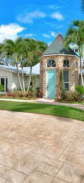 property at 8487 SE Merritt Way