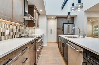 9805 Airline Rd in Dallas, TX - Foto de edificio - Building Photo