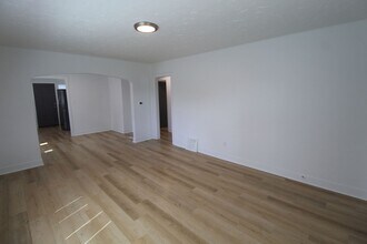 327 E Bridgeport Ave in Spokane, WA - Building Photo - Building Photo