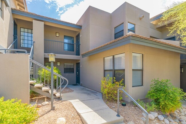 5855 N Kolb Rd in Tucson, AZ - Building Photo - Building Photo