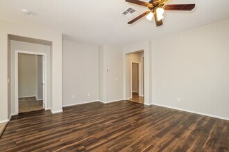 15423 W Poinsettia Dr in Surprise, AZ - Building Photo - Building Photo