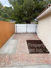 5404 Maisel Way in San Diego, CA - Building Photo - Building Photo