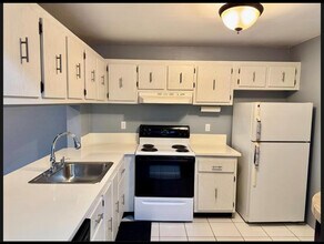 7175 Orange Dr, Unit Davie Rental in Davie, FL - Building Photo - Building Photo