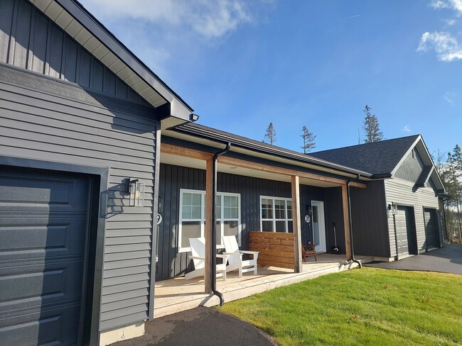 14 Adaline Ln in St Andrews, NB - Building Photo - Building Photo