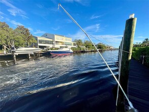 4012 128th St W in Cortez, FL - Building Photo - Building Photo