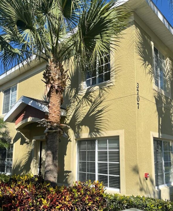 3707 45th Terrace W in Bradenton, FL - Foto de edificio