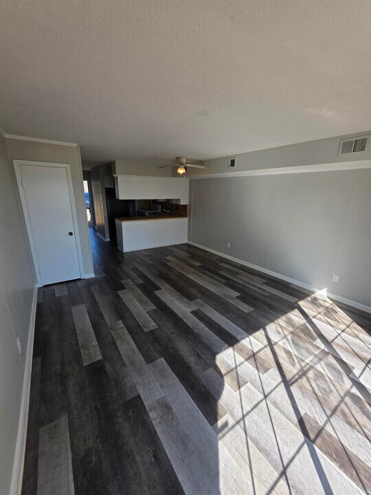 2905 John F Kennedy Blvd in North Little Rock, AR - Building Photo