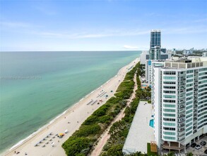 7135 Collins Ave, Unit # 1535 in Miami, FL - Foto de edificio - Building Photo