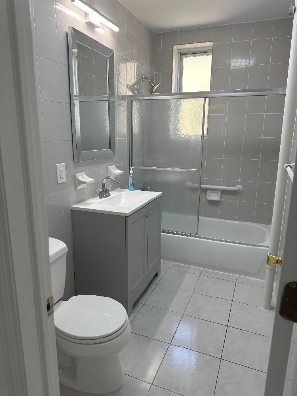 1242 74th St in Brooklyn, NY - Building Photo - Building Photo