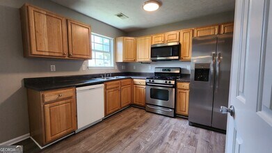 2610 Virginia Cove in Riverdale, GA - Building Photo - Building Photo