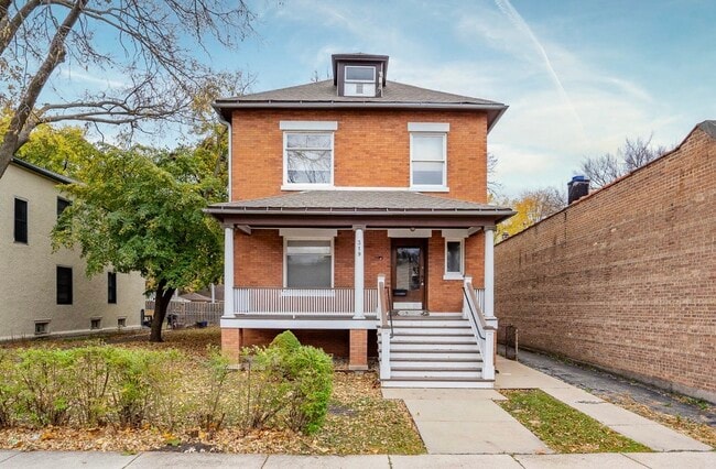 property at 319 Chicago Ave