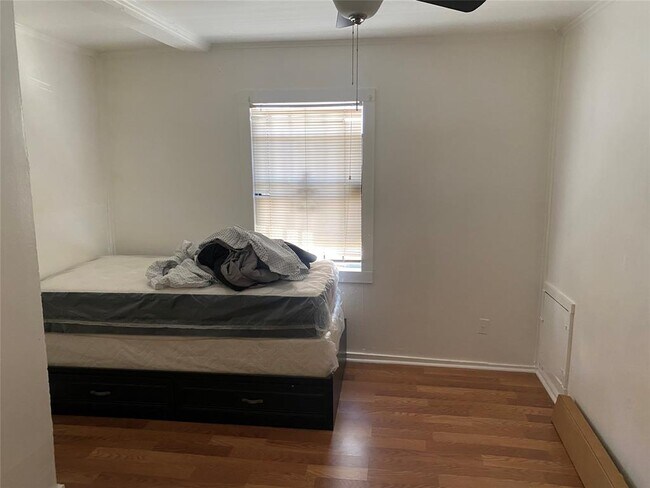 4503 Sumpter St photo'