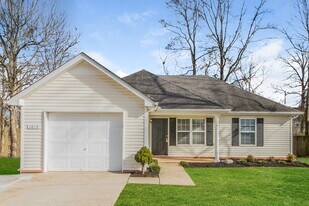 1012 7 Oaks Blvd in Smyrna, TN - Building Photo