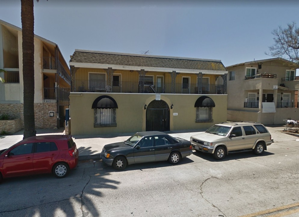 326 E. 8th in Long Beach, CA - Building Photo