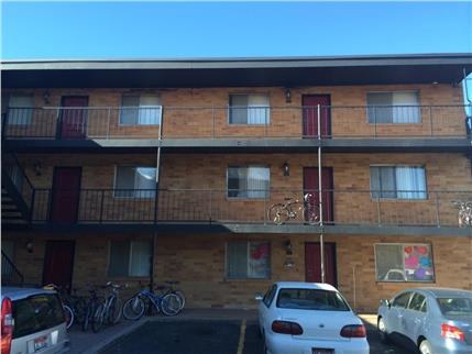 Collegiate Inn in Pocatello, ID - Foto de edificio - Building Photo