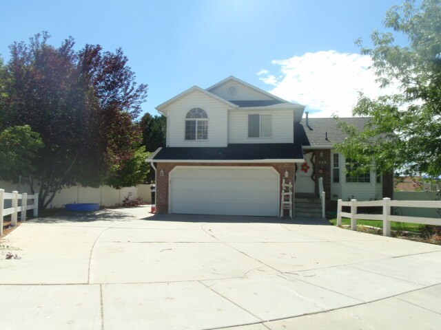 729 E 2700 N in North Ogden, UT - Building Photo