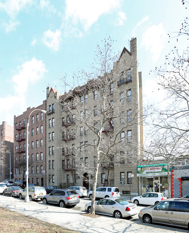 391 E Mosholu in Bronx, NY - Building Photo - Building Photo