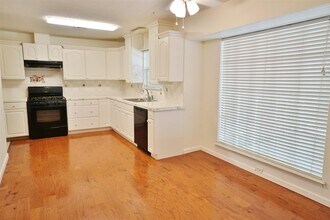 1725 Rolling Stone Dr in Norman, OK - Building Photo - Building Photo